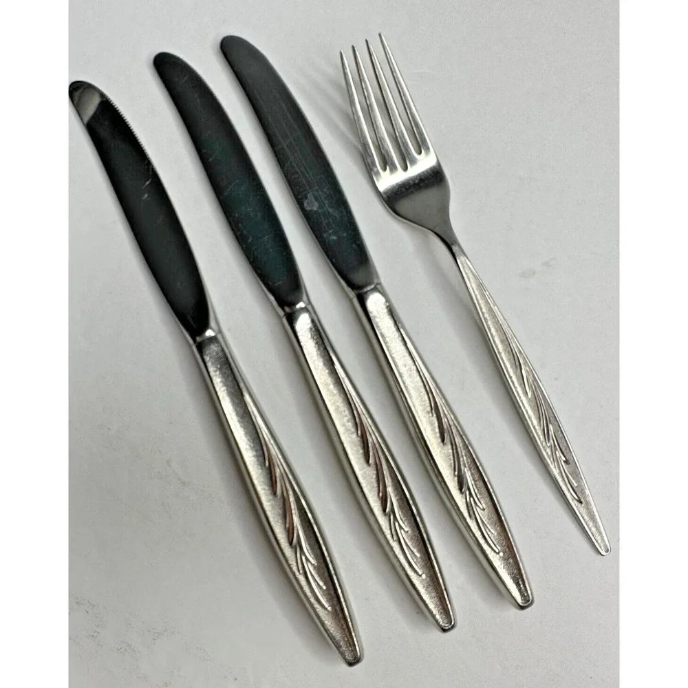 1847 Roger Bros Sea Island Stainless Flatware Silverware 4 pc Fork Knife